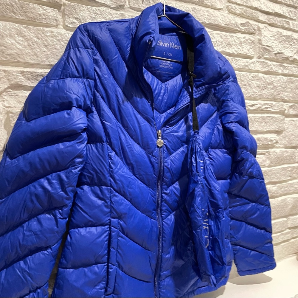 NEW Calvin Klein Women's Vibrant Blue Puffer Coat